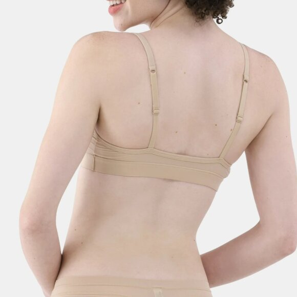 No Boundaries Toasted Almond Tan Fit Stretch Triangle Bralette Size Medium - Picture 6 of 6